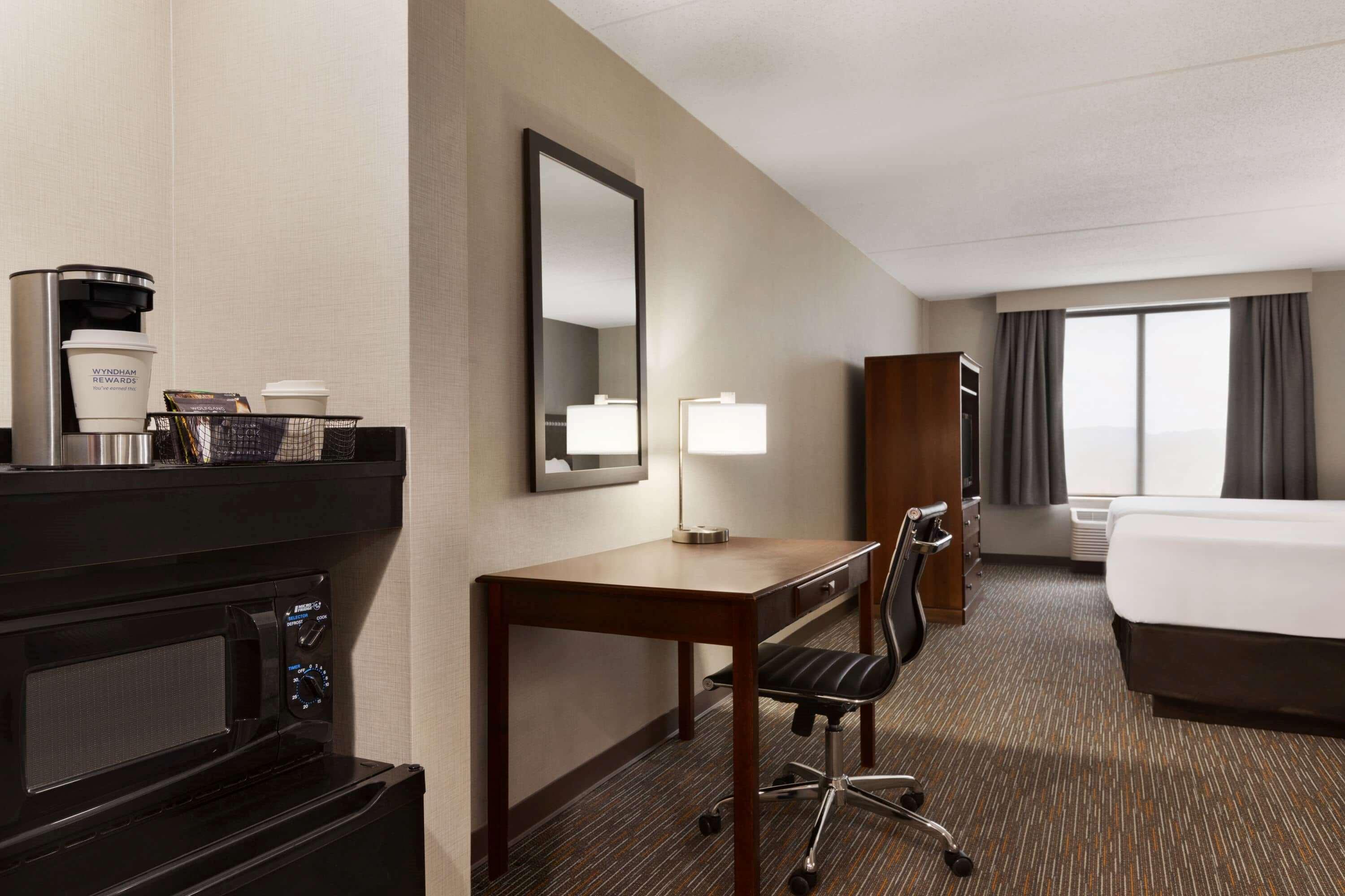 Hotel Wingate By Wyndham Bridgeport Clarksburg Esterno foto