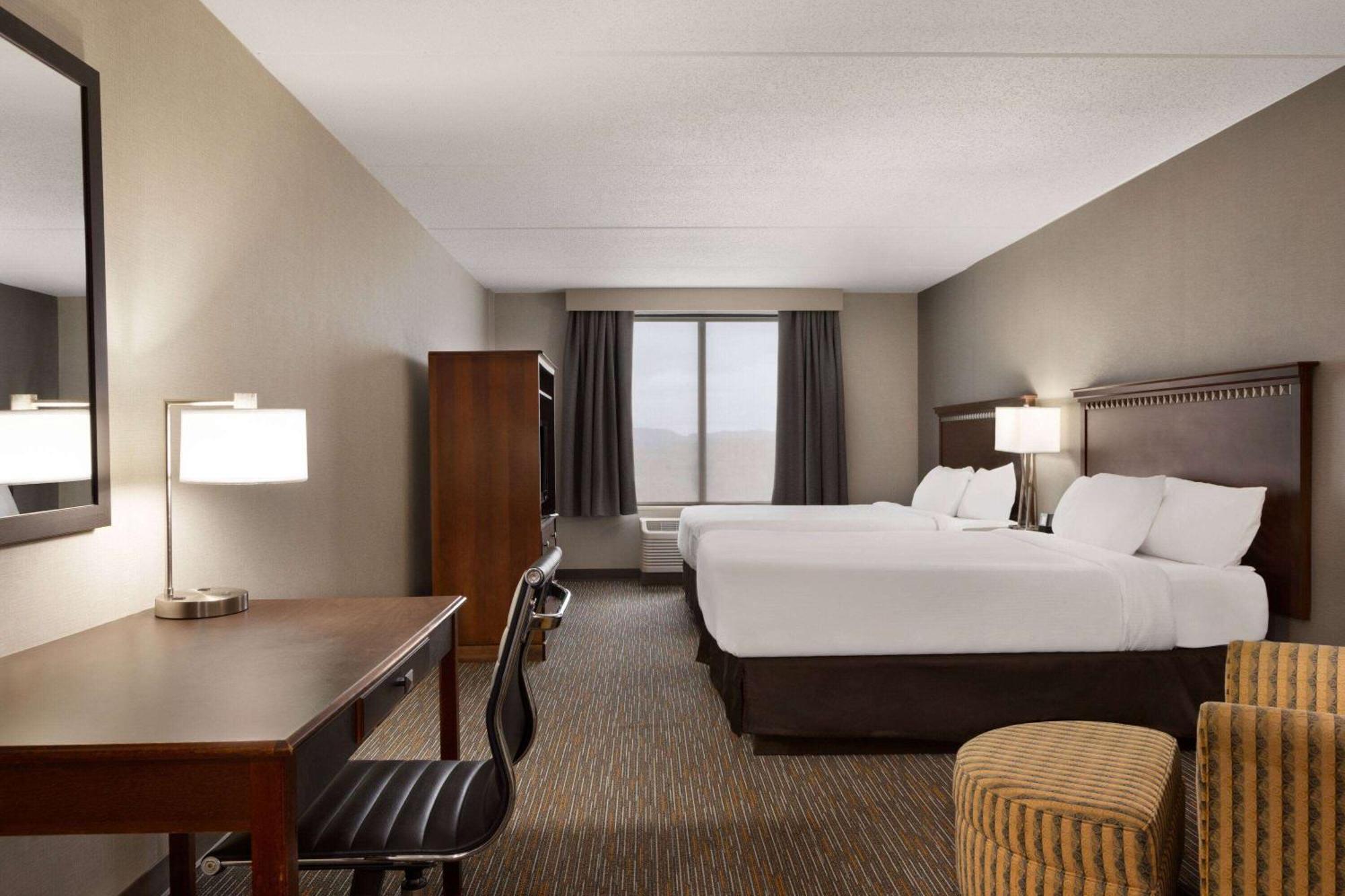 Hotel Wingate By Wyndham Bridgeport Clarksburg Esterno foto