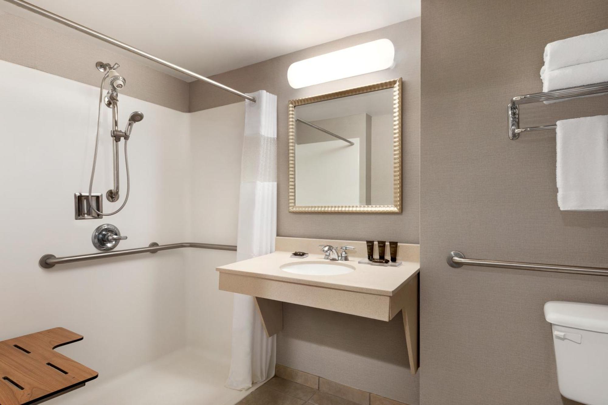 Hotel Wingate By Wyndham Bridgeport Clarksburg Esterno foto